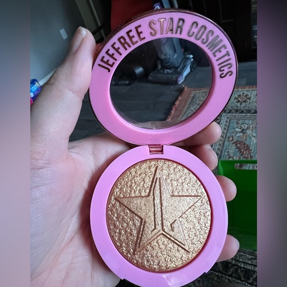 Jeffree Star Supreme Frost Highlighter - Picture 4 of 4